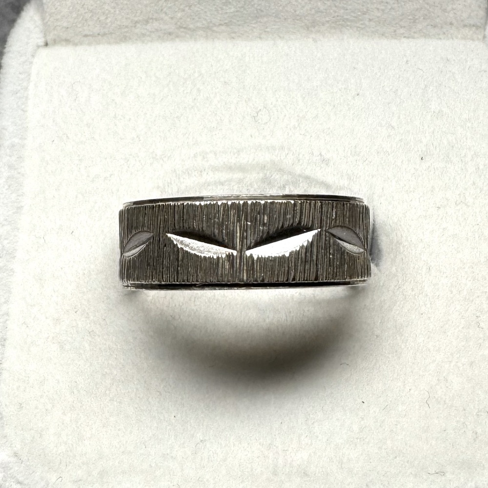 ESPO 925 Sterling Silver Etched Ring Size 8.25